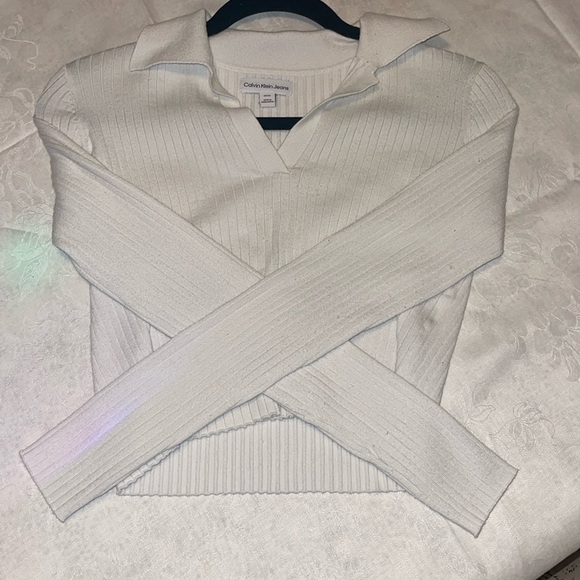 Tops - Calvin Klein white long sleeve